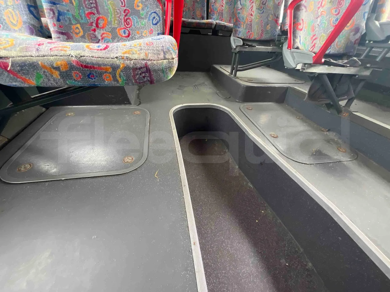 Mercedes-Benz Citaro - floor hatches photo