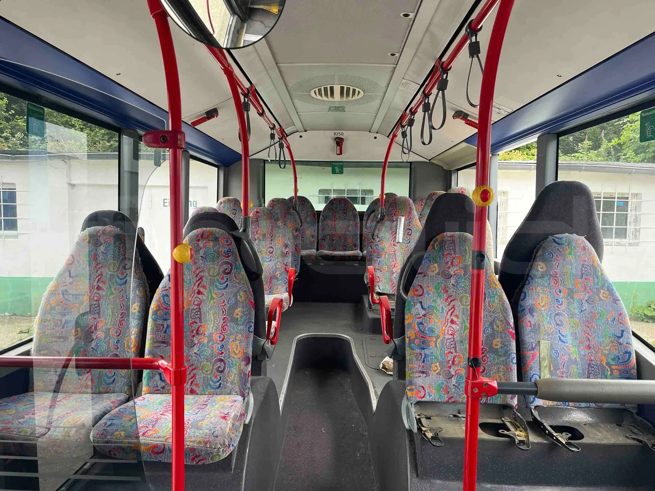Mercedes-Benz Citaro - reverse view middle aisle