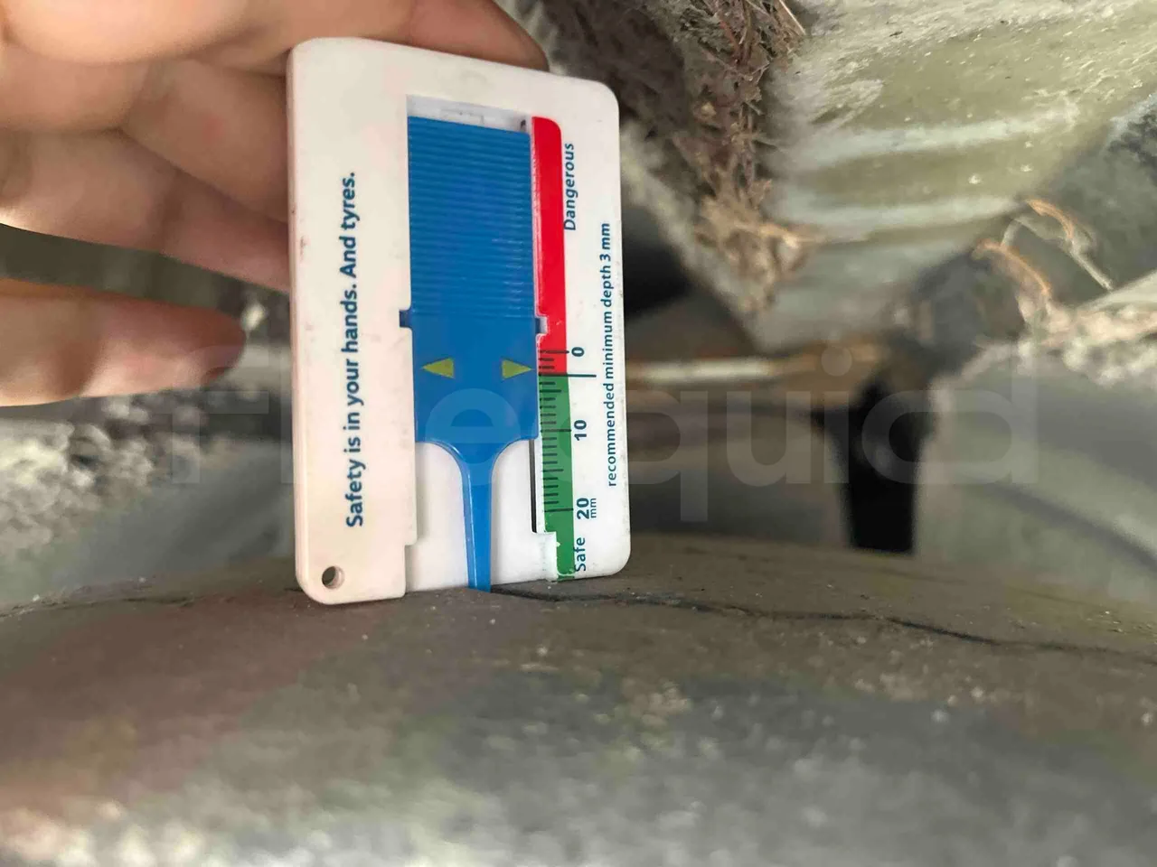 Mercedes-Benz Citaro - tread condition second axle tires left