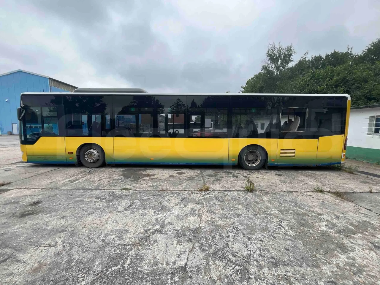 Mercedes-Benz Citaro - left side photo