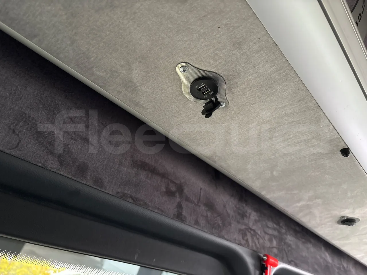 Mercedes-Benz Sprinter Mercus - Euro6 - 120kW -  6.961mt - usb charging detail