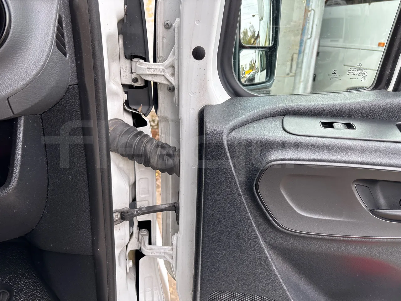 Mercedes-Benz Sprinter Mercus - Euro6 - 120kW -  6.961mt - door mechanism photo