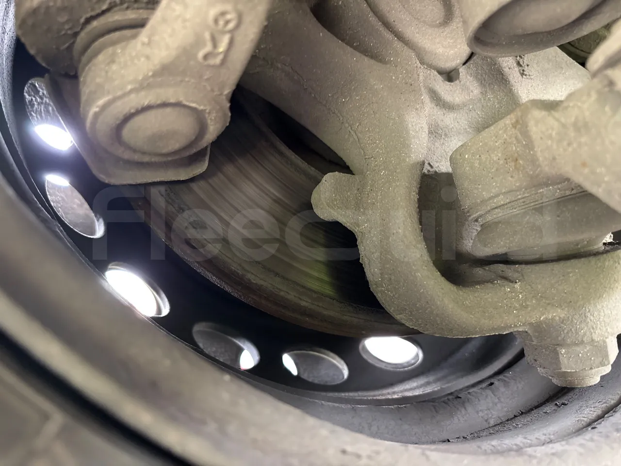 Mercedes-Benz Sprinter Mercus - Euro6 - 120kW -  6.961mt - front discs right