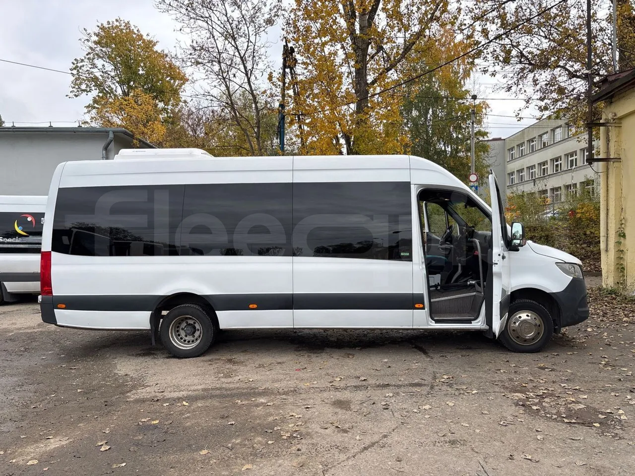 Mercedes-Benz Sprinter Mercus - Euro6 - 120kW -  6.961mt - right side doors open