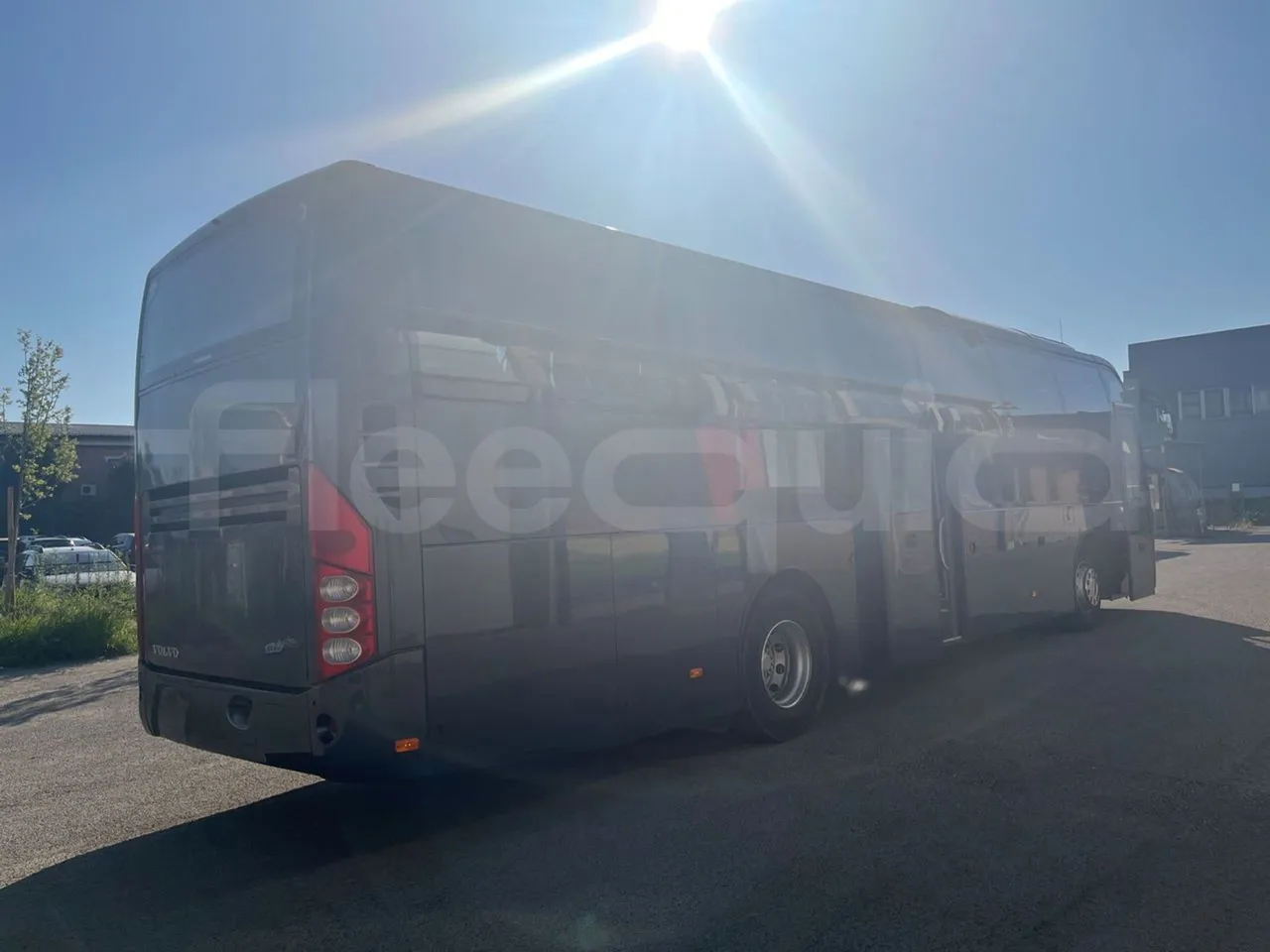 Volvo 9500 B4SC - EUR6 - 286kW - 12.290m - 3/4 right rear doors closed