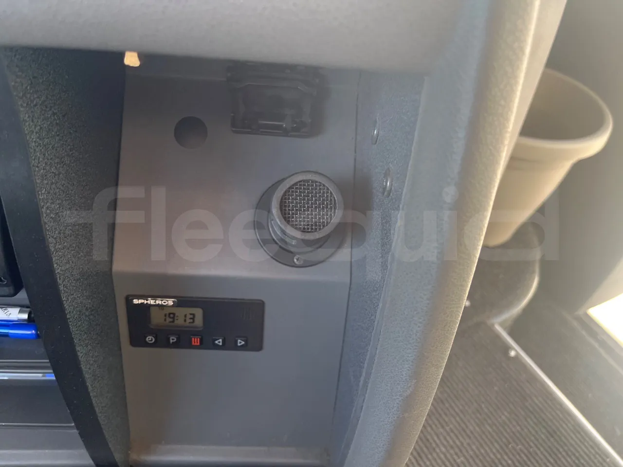 Volvo 9500 B4SC - EUR6 - 286kW - 12.290m - hostes microphone accessories photo