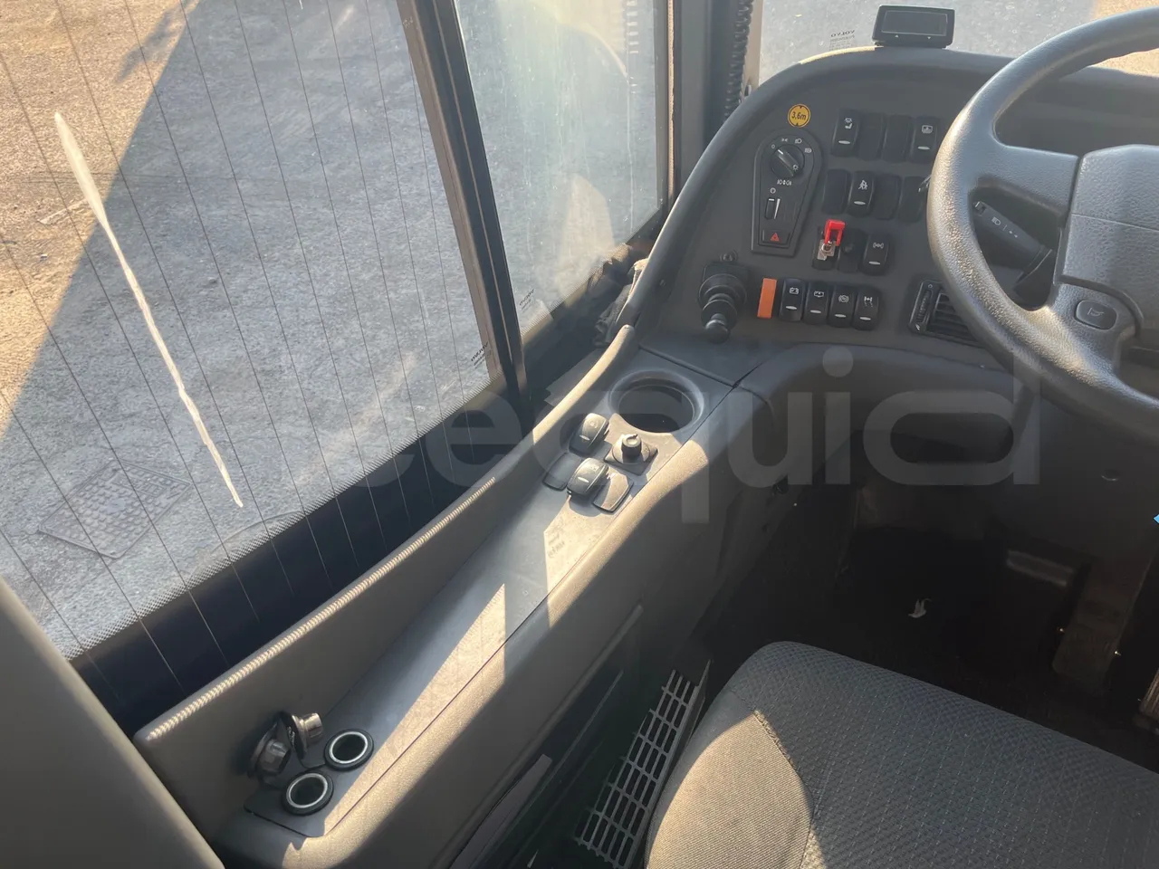 Volvo 9500 B4SC - EUR6 - 286kW - 12.290m - onboard devices 1