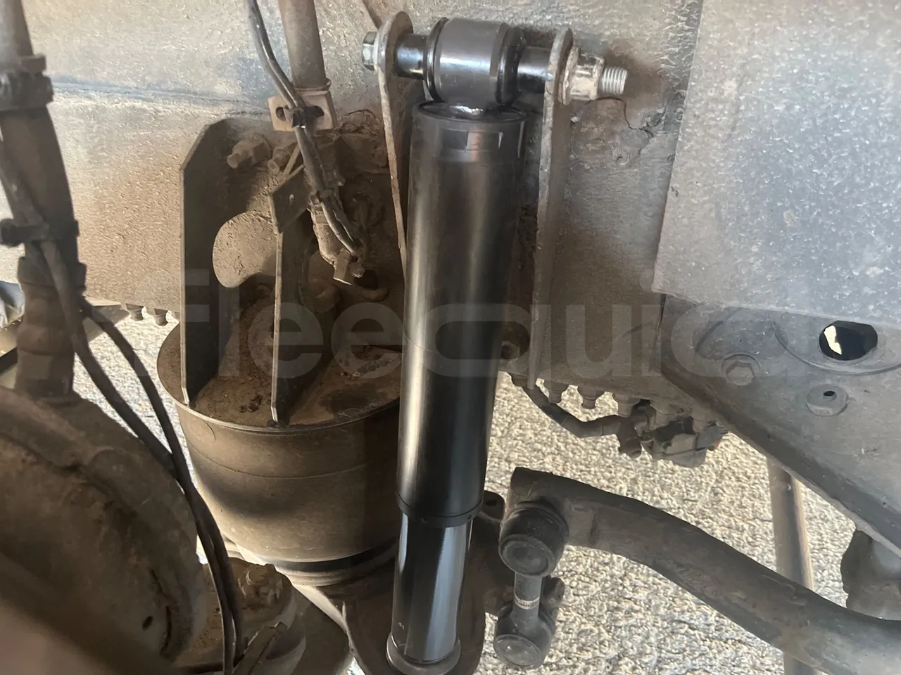 Volvo 9500 B4SC - EUR6 - 286kW - 12.290m - front brake calipers left