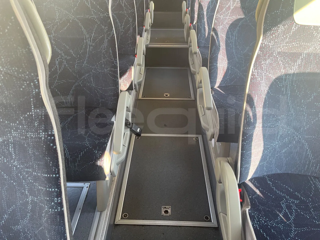 Volvo 9500 B4SC - EUR6 - 286kW - 12.290m - floor hatches photo