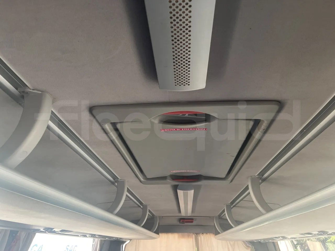 Volvo 9500 B4SC - EUR6 - 286kW - 12.290m - roof hatch 1