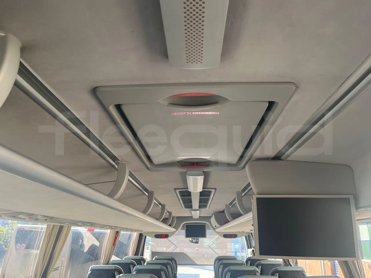 Volvo 9500 B4SC - EUR6 - 286kW - 12.290m - roof hatch 2