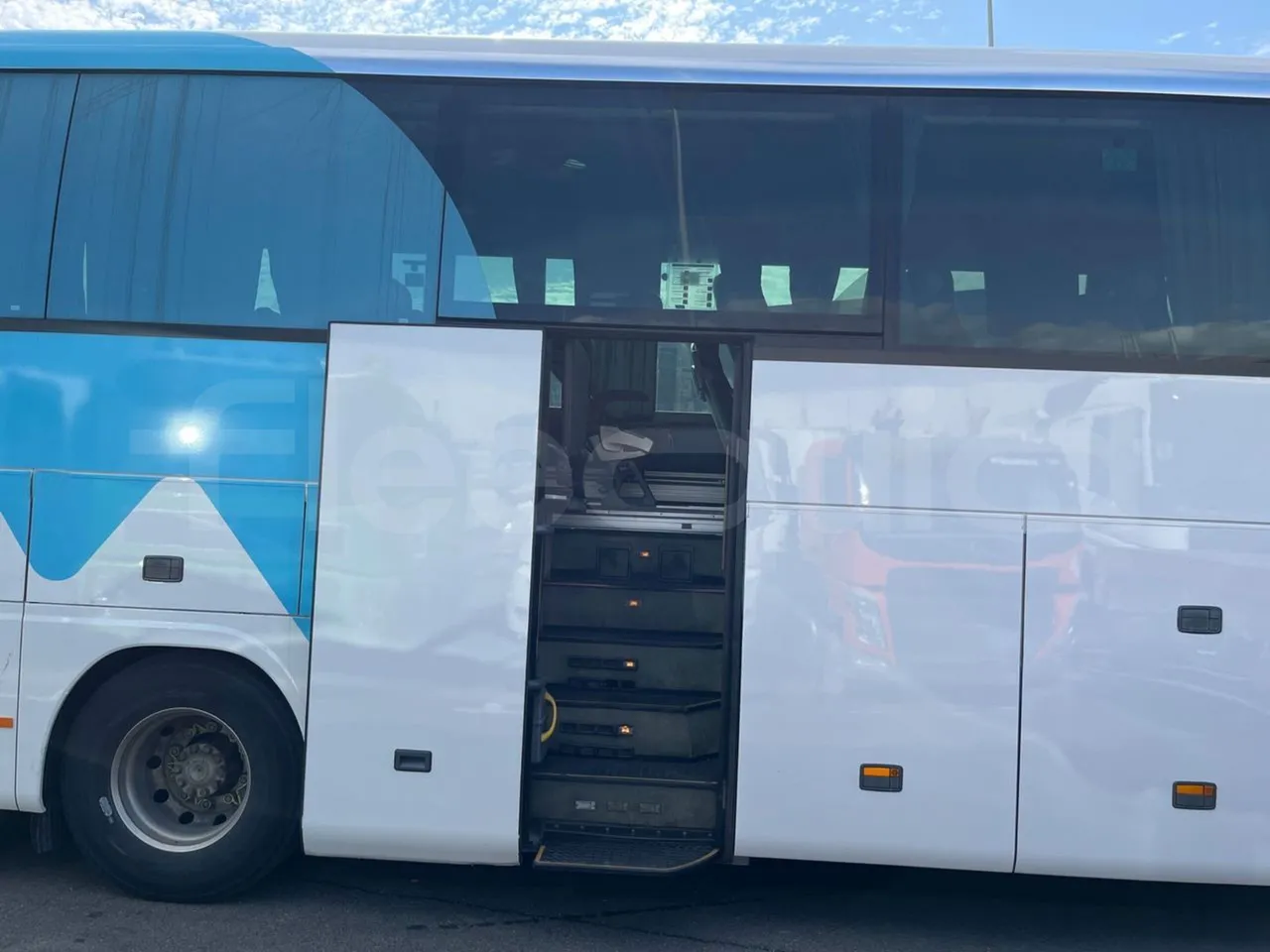 Setra S 417 S417 HDH/ Euro 4 - 350 Kw - 13,85 Mt - front door 3 open (mandatory for bus to scrap)
