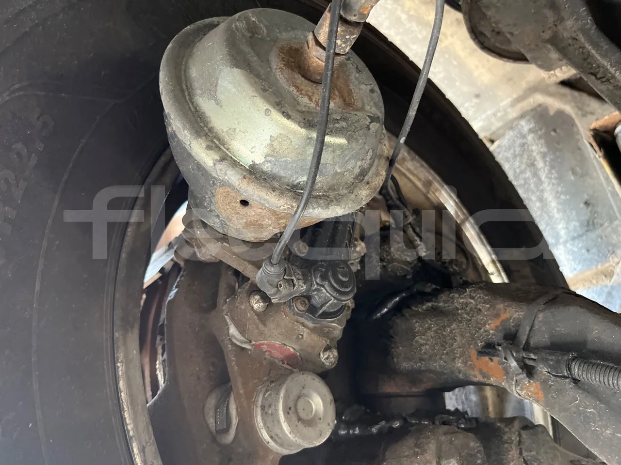 Setra S 417 S417 HDH/ Euro 4 - 350 Kw - 13,85 Mt - axel 3 caliper brakes left