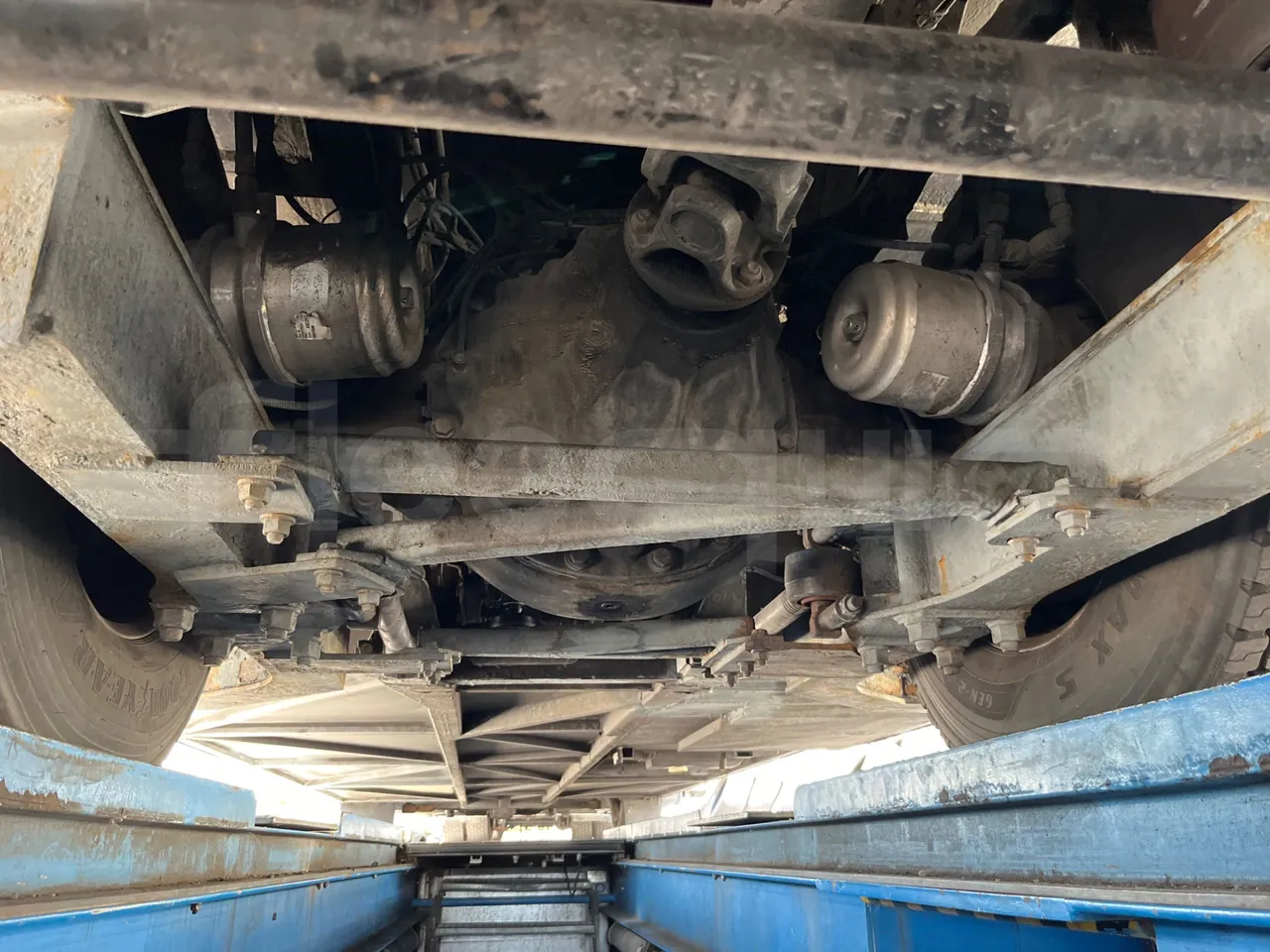 Setra S 417 S417 HDH/ Euro 4 - 350 Kw - 13,85 Mt - differential photo