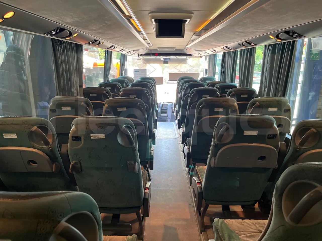 Setra S 417 S417 HDH/ Euro 4 - 350 Kw - 13,85 Mt - forward view middle aisle