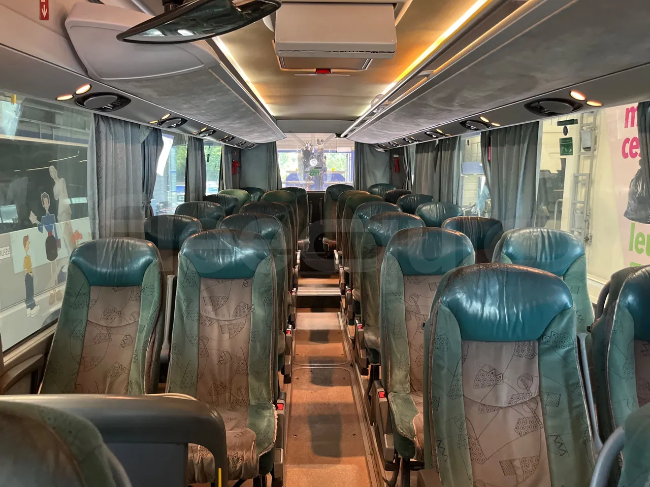 Setra S 417 S417 HDH/ Euro 4 - 350 Kw - 13,85 Mt - reverse view middle aisle