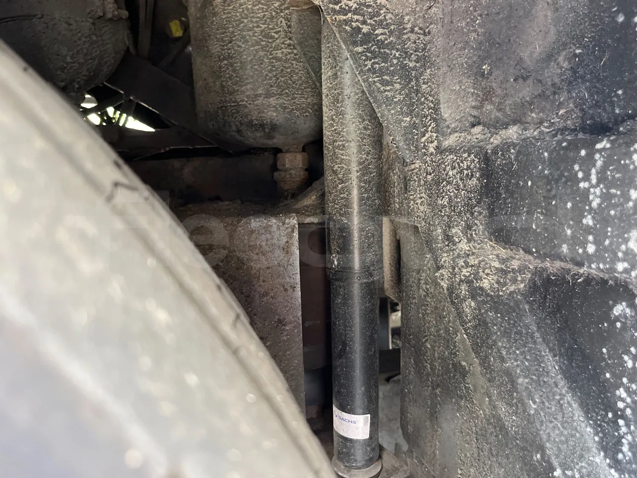 Setra S 417 S417 HDH/ Euro 4 - 350 Kw - 13,85 Mt - axle 2 shock absorbers 2 left