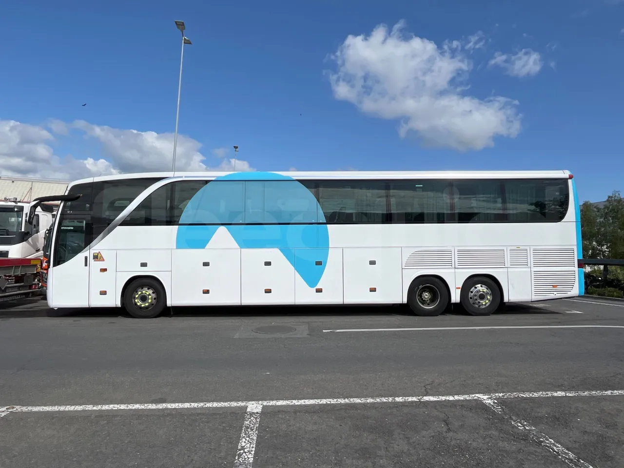 Setra S 417 S417 HDH/ Euro 4 - 350 Kw - 13,85 Mt - left side photo