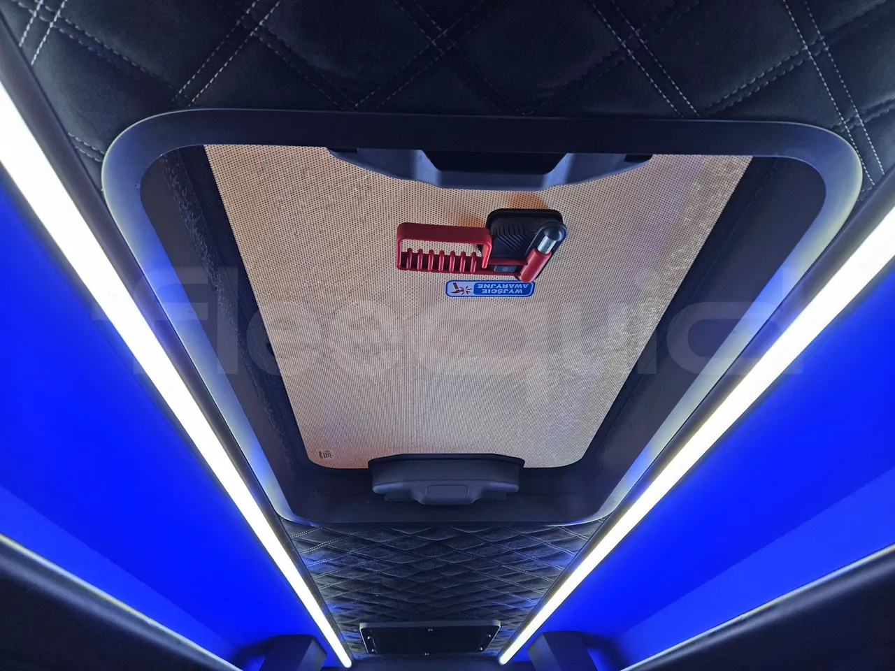 Mercedes-Benz Sprinter 906BB55 - Euro6 - 140kW - 7.765mt - roof hatch 1