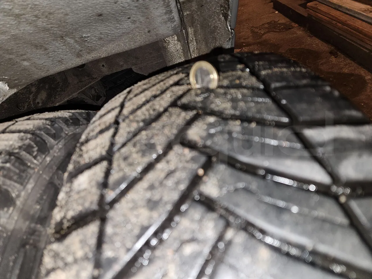 Mercedes-Benz Sprinter 906BB55 - Euro6 - 140kW - 7.765mt - tread condition second axle tires right