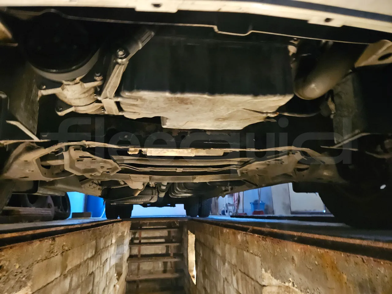 Mercedes-Benz Sprinter 906BB55 - Euro6 - 140kW - 7.765mt - front undercarriage from front