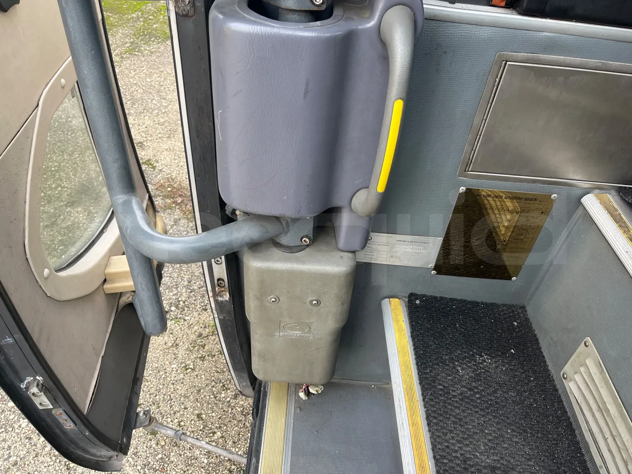 King Long XMQ6900 XMQ6900-3 - Euro5 - 178kW - 8.995mt - door mechanism photo