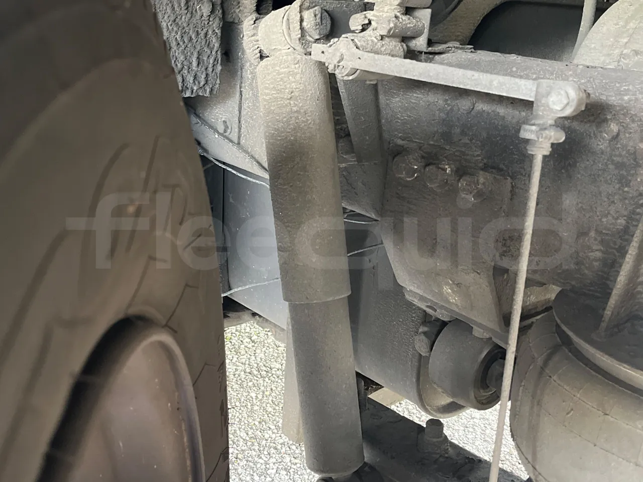 King Long XMQ6900 XMQ6900-3 - Euro5 - 178kW - 8.995mt - front shock absorbers right