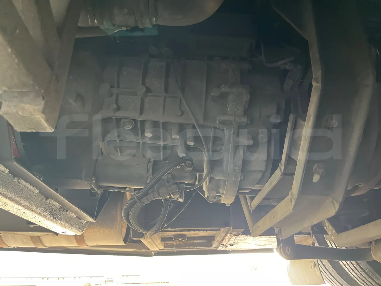 King Long XMQ6900 XMQ6900-3 - Euro5 - 178kW - 8.995mt - gearbox photo