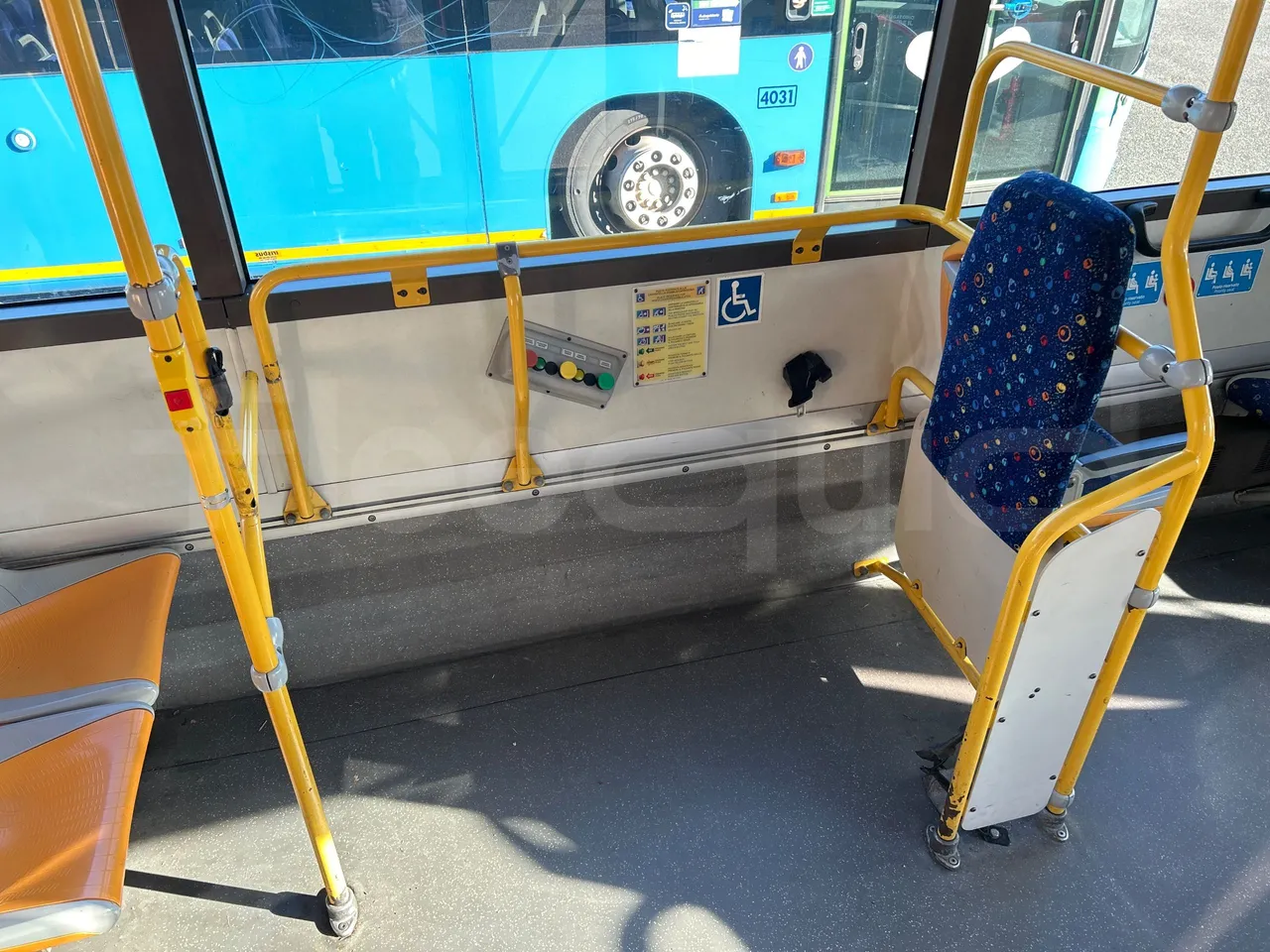 Irisbus Citelis PS09D1 PS09D1-98  - Euro5 - 213kW - 11.990mt - disabled area photo