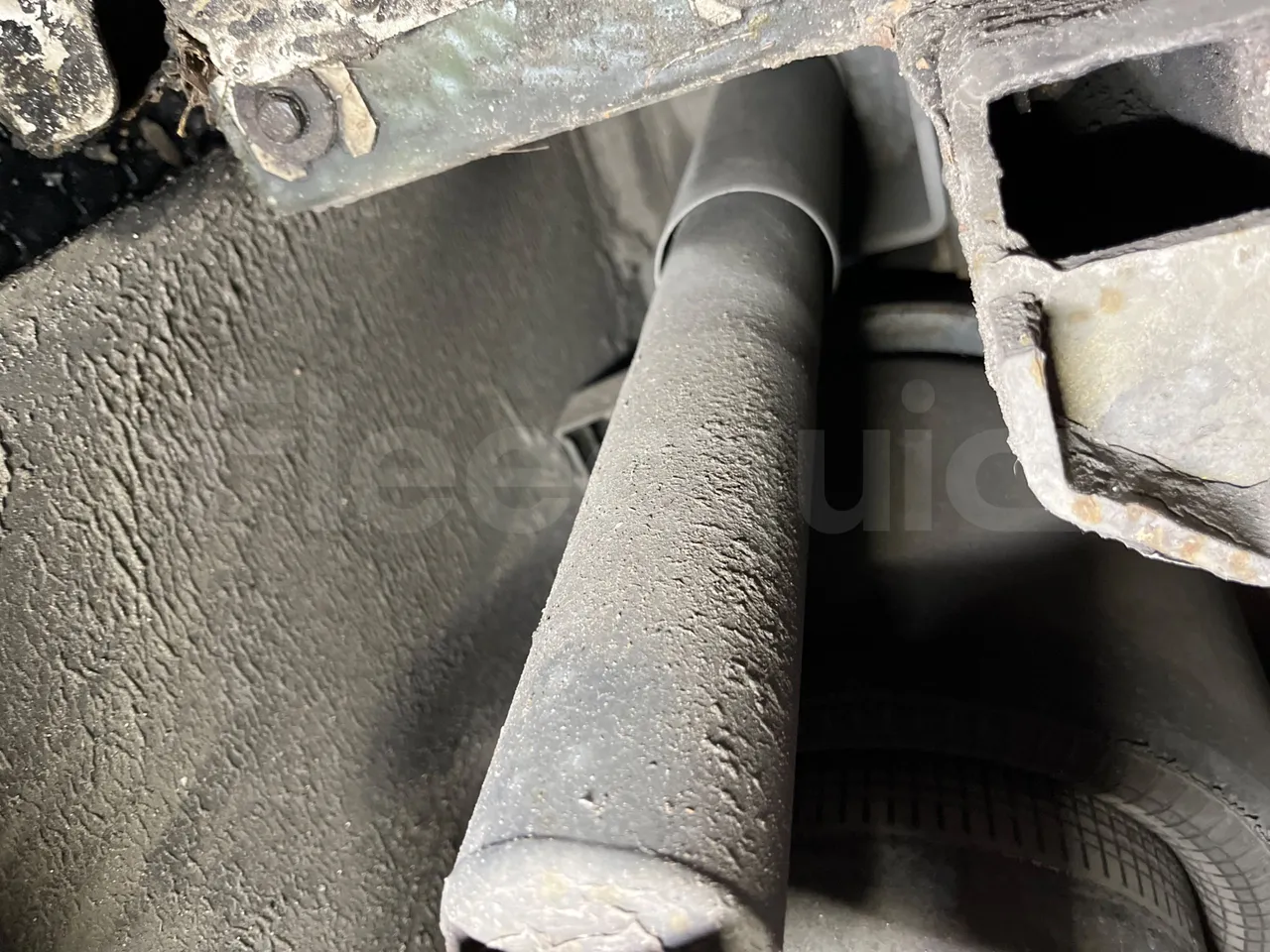 Irisbus Citelis PS09D1 PS09D1-98  - Euro5 - 213kW - 11.990mt - axle 2 shock absorbers 2 left