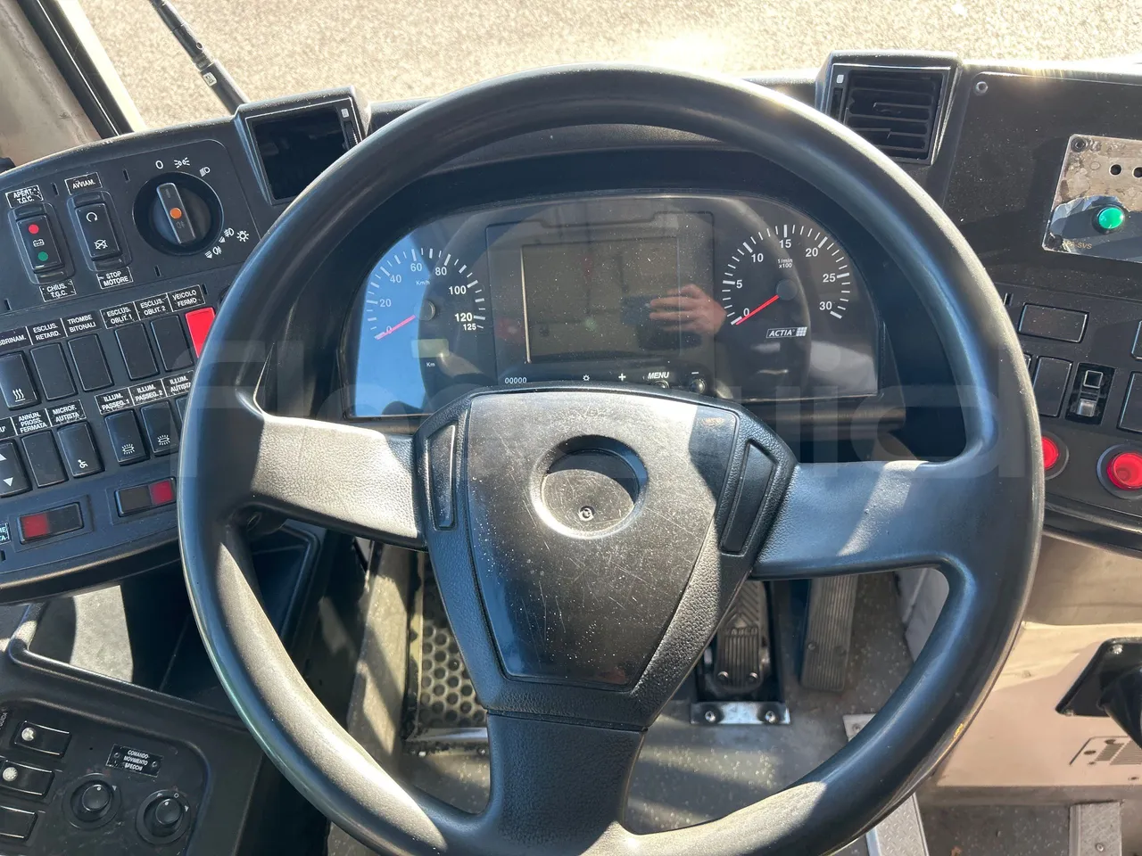 Irisbus Citelis PS09D1 PS09D1-98  - Euro5 - 213kW - 11.990mt - steering wheel photo