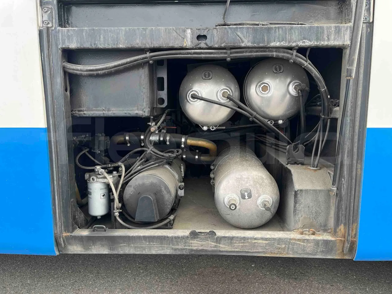 Mercedes-Benz Citaro O 530 LE - Euro 6 - 220 kW - 12.170 mt - engine plate photo