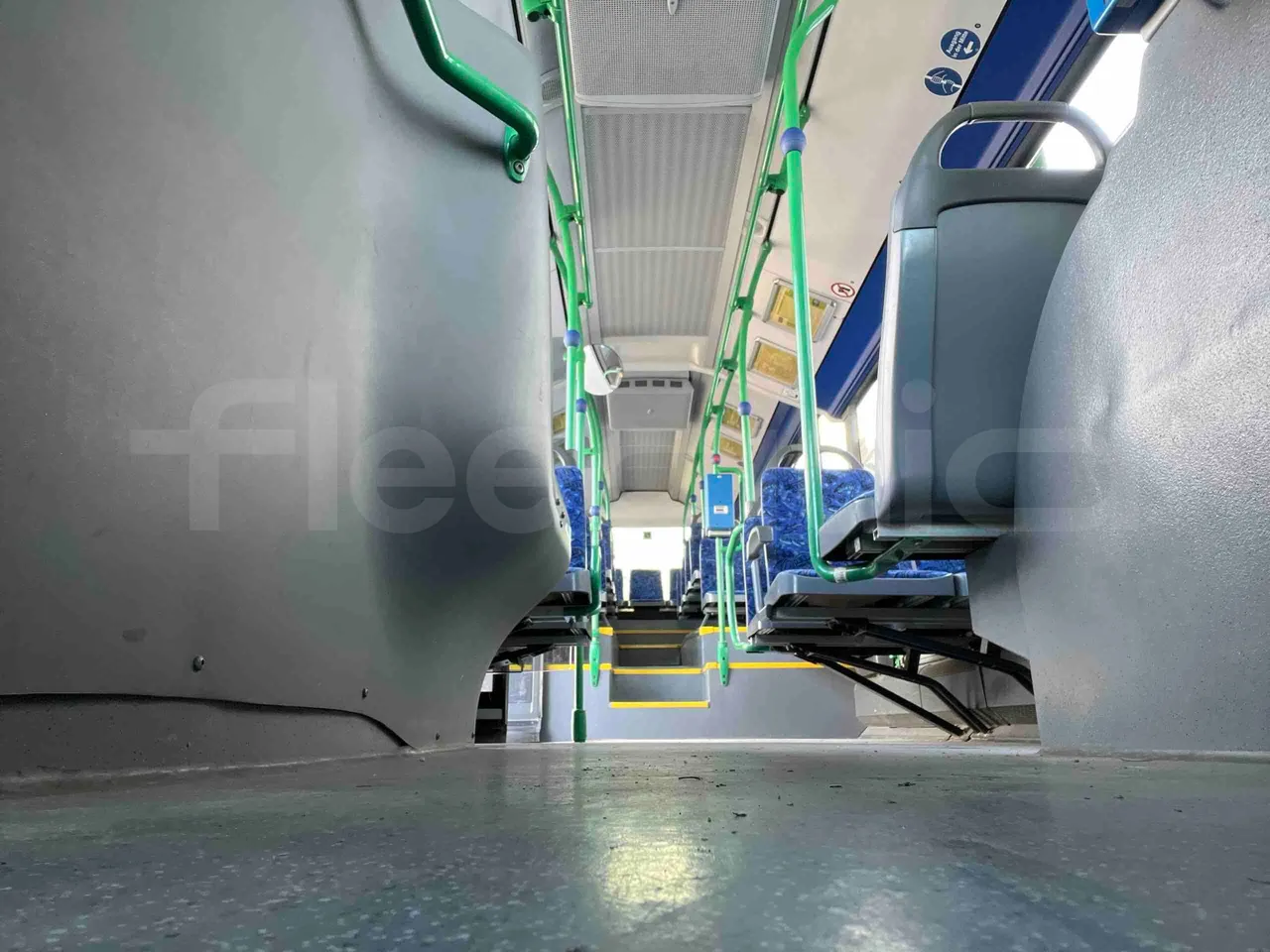 Mercedes-Benz Citaro O 530 LE - Euro 6 - 220 kW - 12.170 mt - camera accessories photo