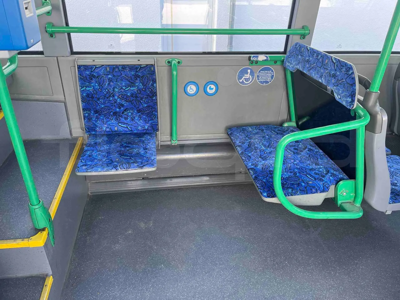 Mercedes-Benz Citaro O 530 LE - Euro 6 - 220 kW - 12.170 mt - disabled area photo