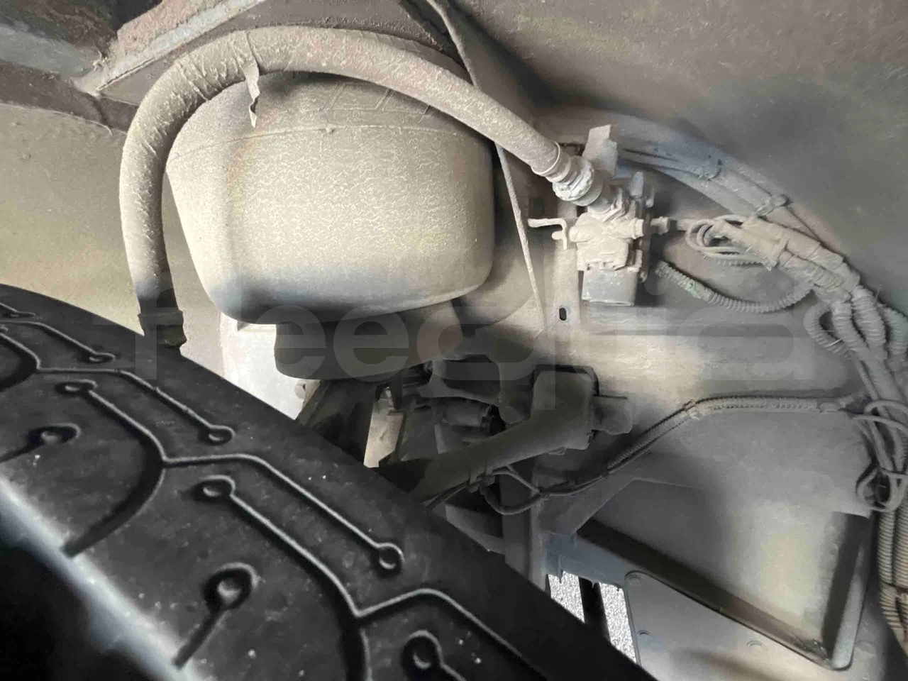 Mercedes-Benz Citaro O 530 LE - Euro 6 - 220 kW - 12.170 mt - front brake calipers right