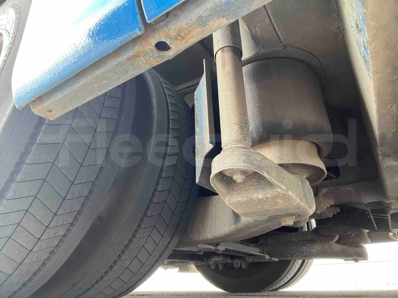 Mercedes-Benz Citaro O 530 LE - Euro 6 - 220 kW - 12.170 mt - axel 3 shock absorbers 2 right