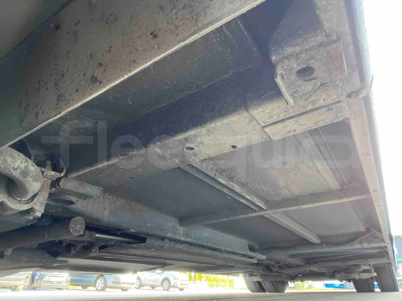 Mercedes-Benz Citaro O 530 LE - Euro 6 - 220 kW - 12.170 mt - central undercarriage photo