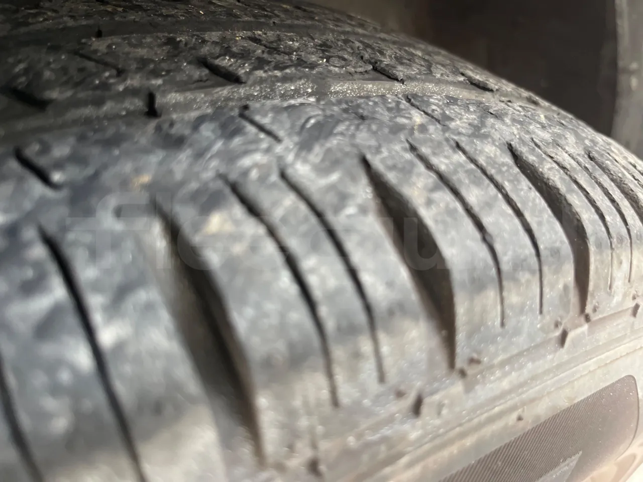 Fiat Ducato - tread condition front tires left
