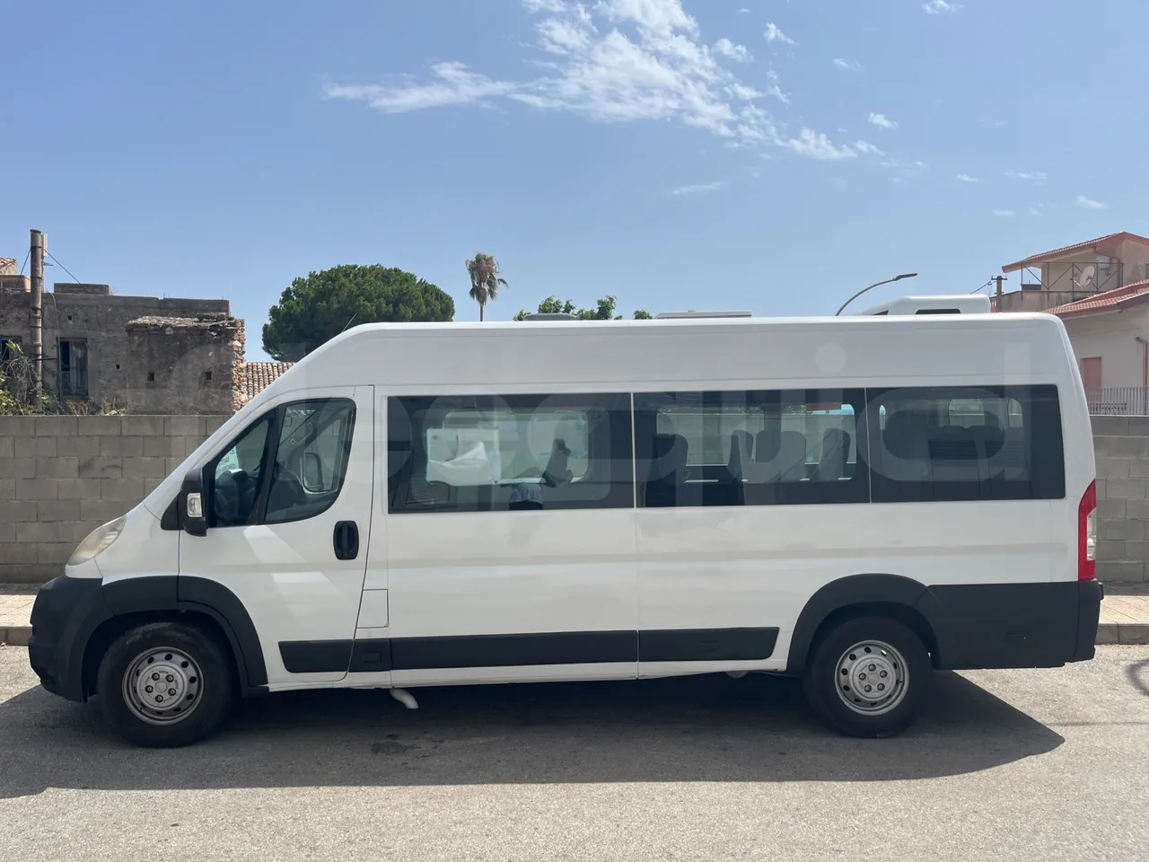 Fiat Ducato - left side photo