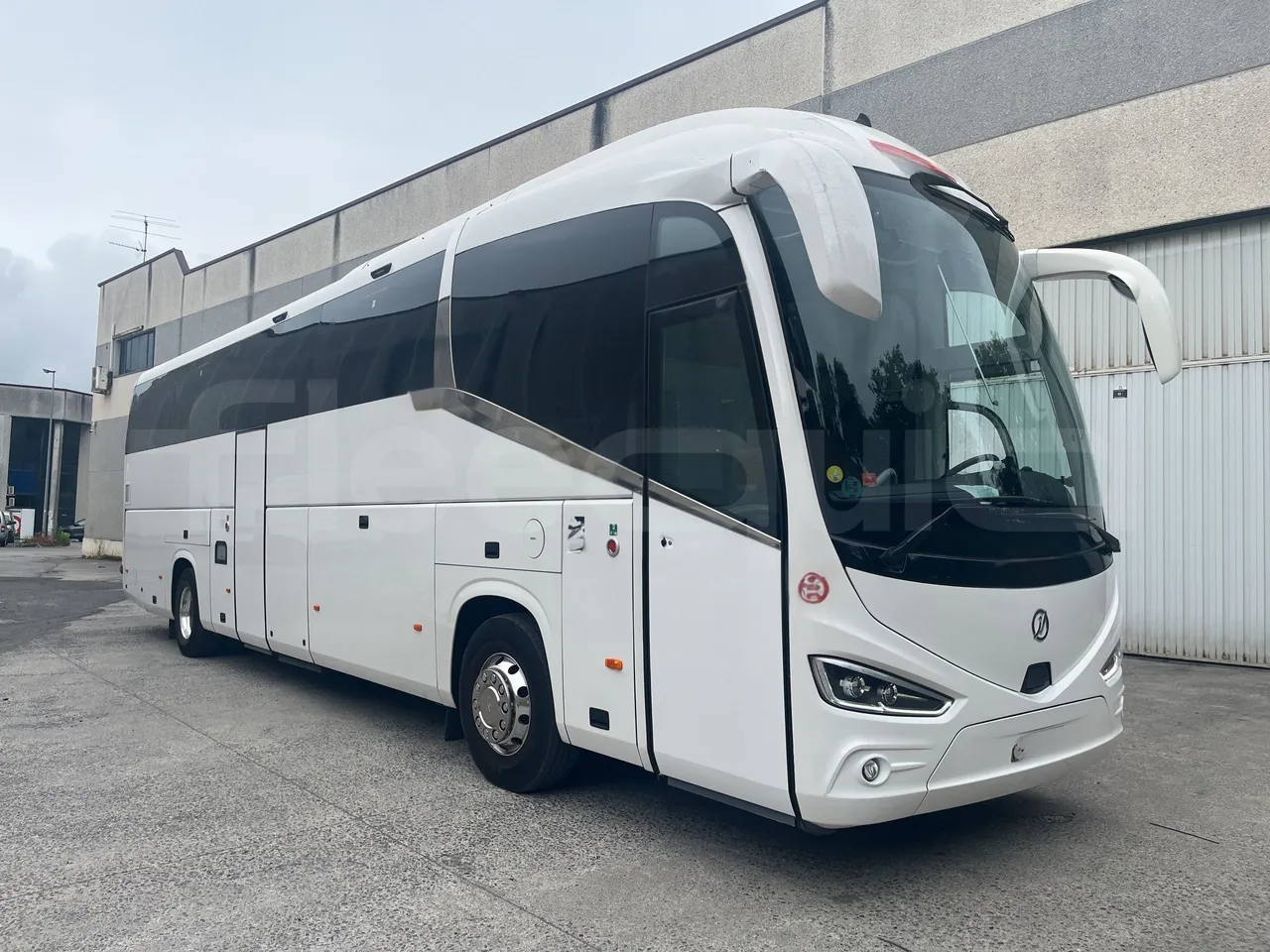 Irizar i6s - Base cover photo
