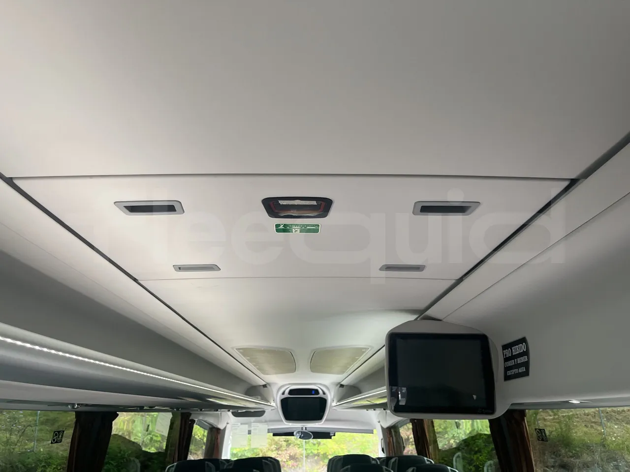Irizar i6s - Roof Hatch 2