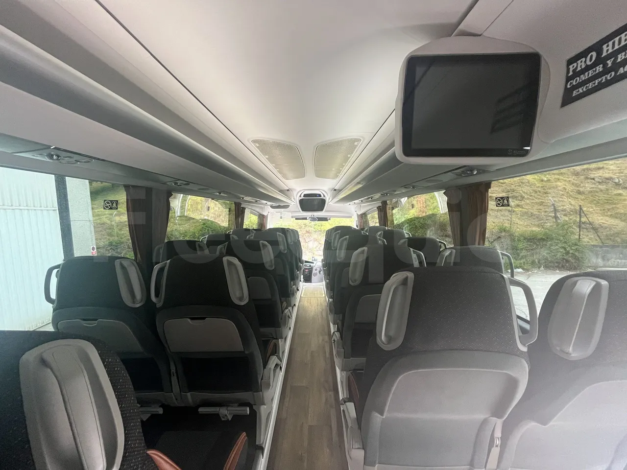 Irizar i6s - Forward Seats From Middle Position