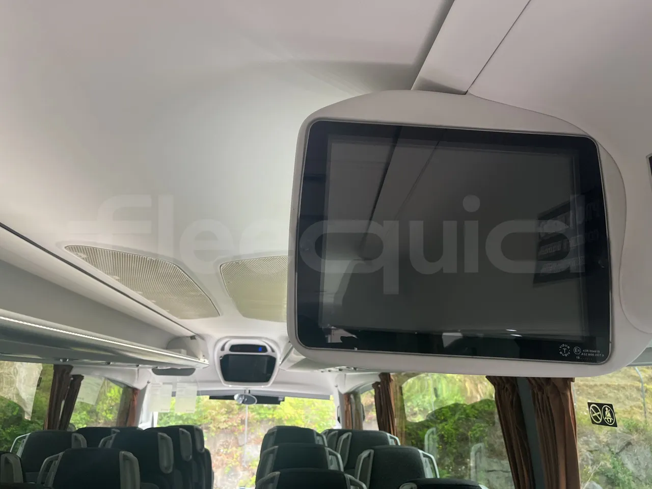 Irizar i6s - Monitor