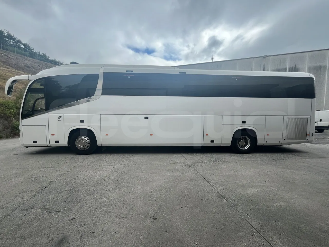 Irizar i6s - Left Side