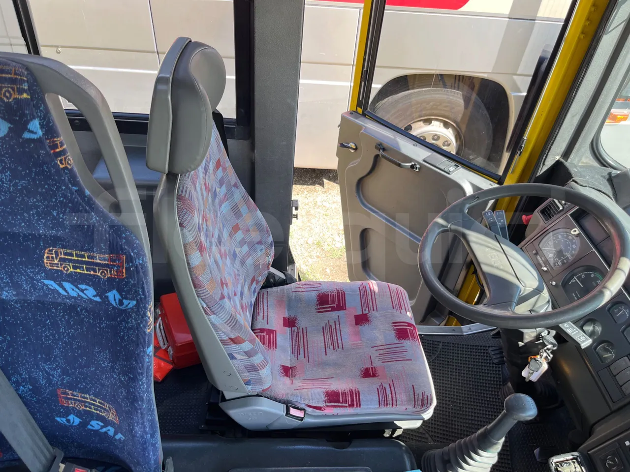 Iveco Cacciamali C5032 -EUR3 -154kW -9.3m - driver's seat photo (mandatory for bus to scrap)