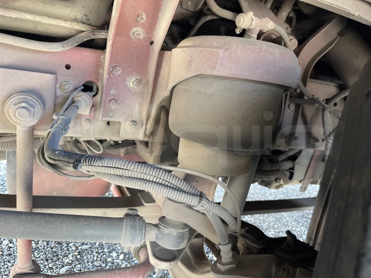 Iveco Cacciamali C5032 -EUR3 -154kW -9.3m - front air springs left