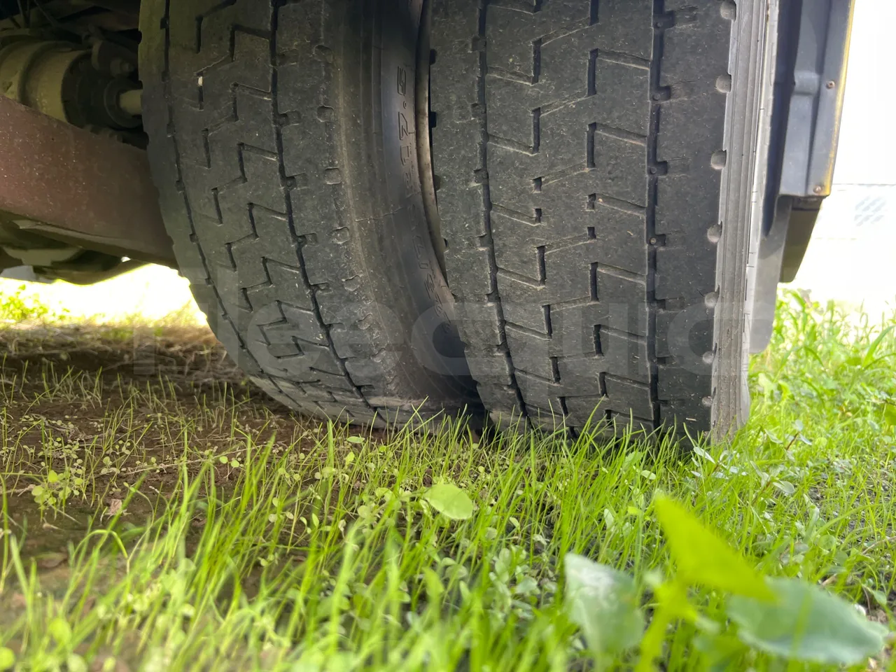 Iveco Cacciamali C5032 -EUR3 -154kW -9.3m - tread condition second axle tires left