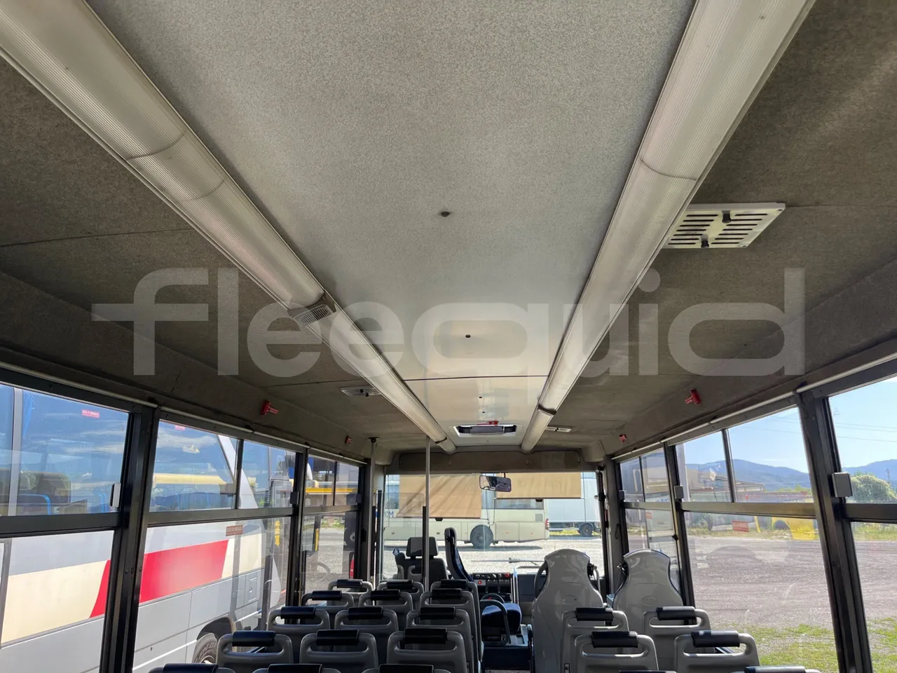 Iveco Cacciamali C5032 -EUR3 -154kW -9.3m - overhead compartments photo