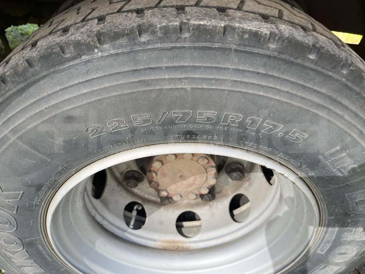 Iveco Cacciamali C5032 -EUR3 -154kW -9.3m - rear left tire photo