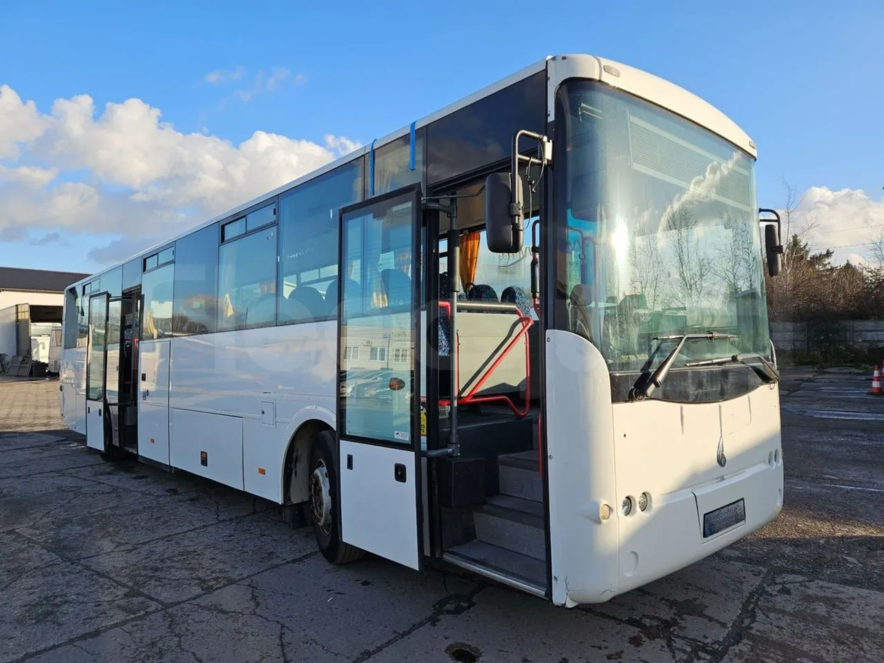 Man SCOLER 3 - EURO5 - 213kW - 12,72m - 3/4 right front doors open